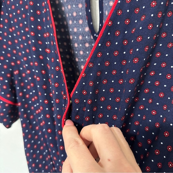 Draper James Full Length Jumpsuit Size Small Waist Tie Short Sleeve Navy Floral - Picture 9 of 15